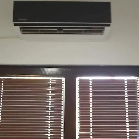 公寓 Stan Na Dan Gornji Milanovac-centar-nova Gradnja 上米拉诺瓦茨