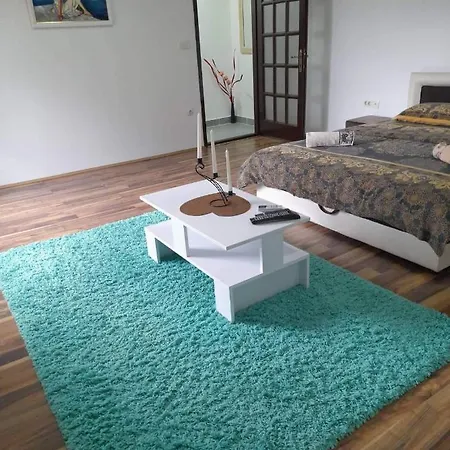 Stan Na Dan Gornji Milanovac-centar-nova Gradnja